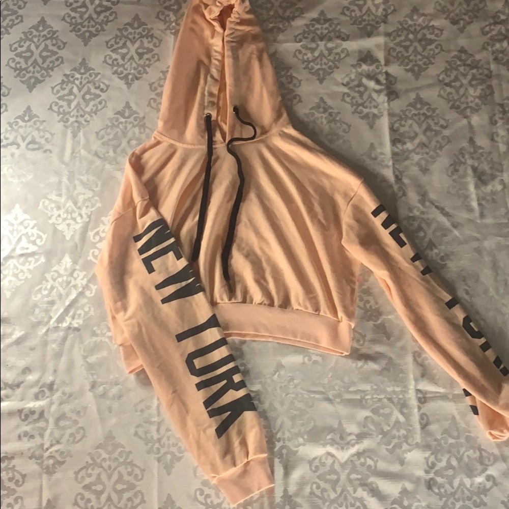 crop top hoodie